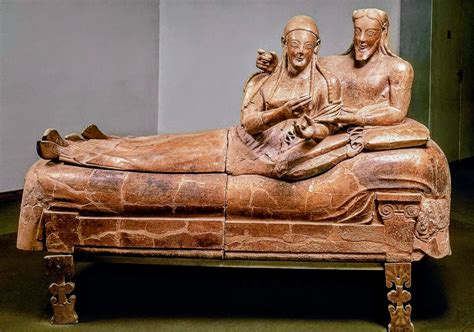  Sarcophagus of the Spouses - En Rörlig Berättelse om Kärlek och Döden!